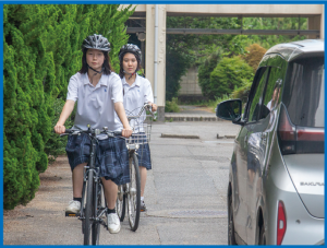 車道の右側通行