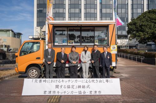 キッチンカーとの写真