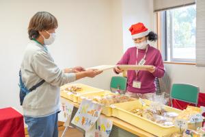 生涯学習交流センター販売の様子