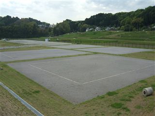 松丘スポーツ広場ゲートボール場の画像です。