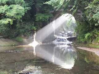 清水渓流広場・濃溝の滝