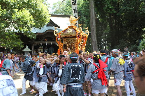 諏訪神社祭礼の写真