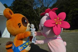 優勝トロフィーの授与！なんてねっ♪